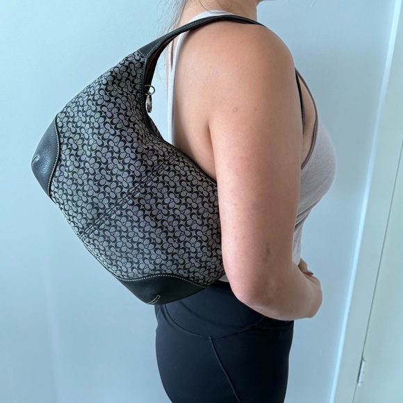 Coach • 6617 Ergo Hobo - Picture 15 of 15